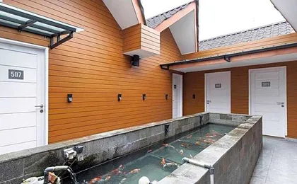 RedDoorz Premium near Centre Point Mall Medan