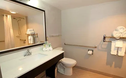 Holiday Inn Express Janesville-I-90 & US Highway 14 By IHG
