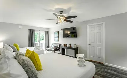 01 The Eames Suite - A PMI Scenic City Vacation Rental