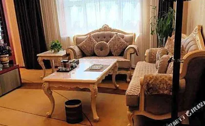 Yijiang Hotel