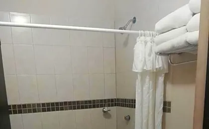 Los Jitos Hotel & Suites