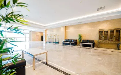 LA Crystal Hotel -Los Angeles-Long Beach Area