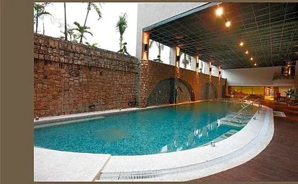Hoya Hot Springs Resort & Spa