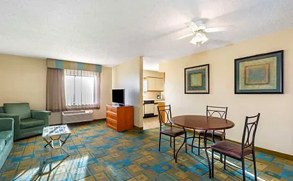 La Quinta Inn & Suites by Wyndham El Paso East