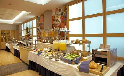 Pacific Hotel Fortino