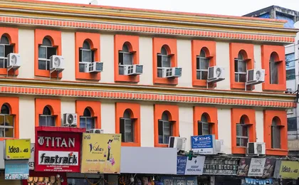 OYO 19121 V G Guest House