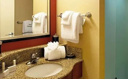 Courtyard by Marriott Canton