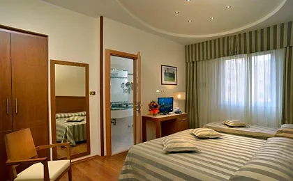 Astor Hotel