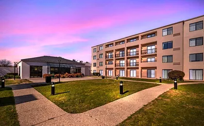 Comfort Inn & Suites Arlington Heights - Buffalo Grove