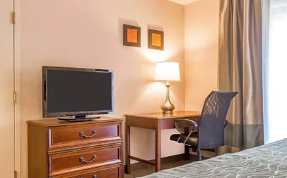 Comfort Inn & Suites South Burlington near University