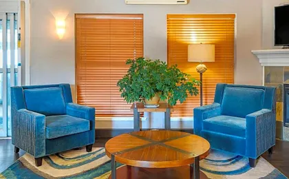 Elizabeth Oceanfront Suites, an Ascend Collection Hotel