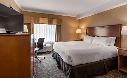 Best Western Plus Windjammer Inn & Conference Center