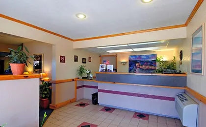 Americas Best Value Inn - Garden City