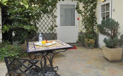 Hotel Carladez Cambronne