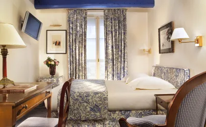Htl Relais Montmartre
