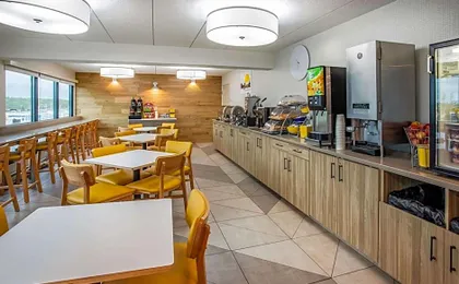 Days Inn by Wyndham Duluth/By Miller Hill Mall