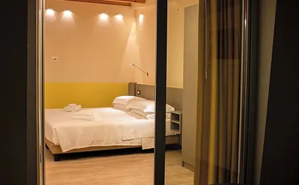 KRINO' hotel cafè