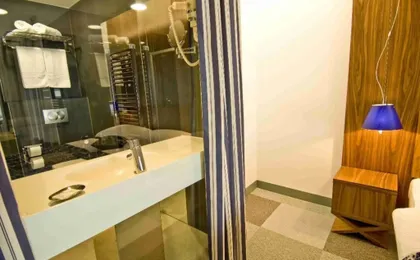 Hotel IN