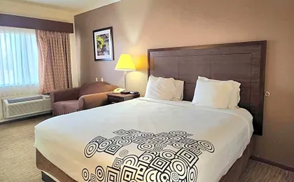 Days Inn by Wyndham Navasota