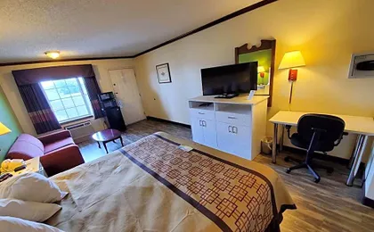 Days Inn by Wyndham Monett