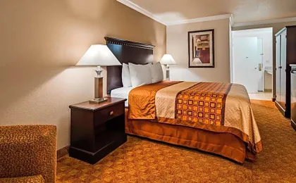 Lompoc Valley Inn and Suites