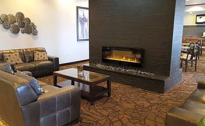 Expressway Suites Fargo