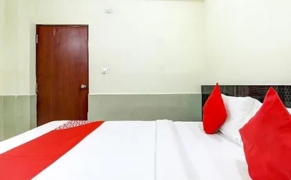 Super Hotel O NAR Comforts Near KSR Railway station