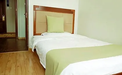 GreenTree Alliance Hulunbeier Zhalantun Railway Station Hotel