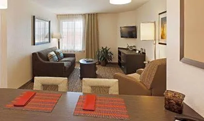 Sonesta Simply Suites Cleveland North Olmsted Airport