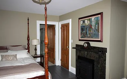 Maplehurst Manor Bed and Breakfast