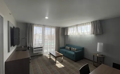Guest room