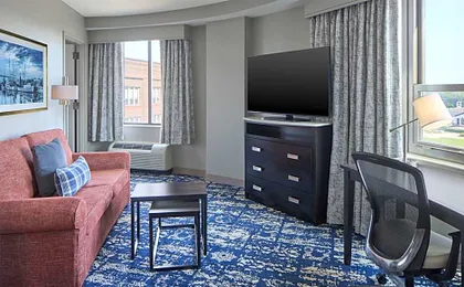 Homewood Suites by Hilton Savannah Historic District/Riverfront