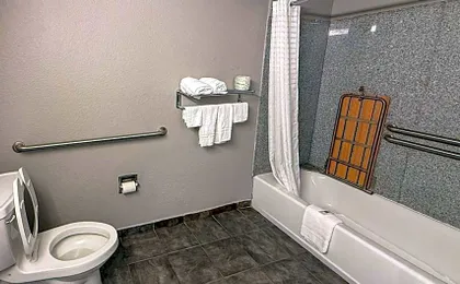 Motel 6-Oklahoma City, OK - South