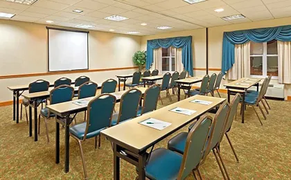Country Inn & Suites by Radisson, York, PA