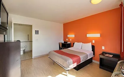 Motel 6 Laredo, TX - South