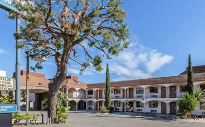 Rodeway Inn Magic Mountain Area