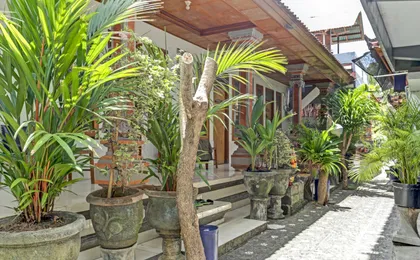 OYO 90532 Verra Guest House
