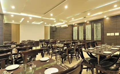 Hotel Sky Rich International