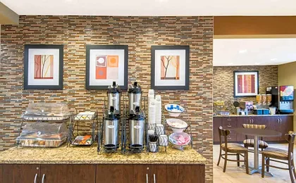 Microtel Inn & Suites by Wyndham North Canton