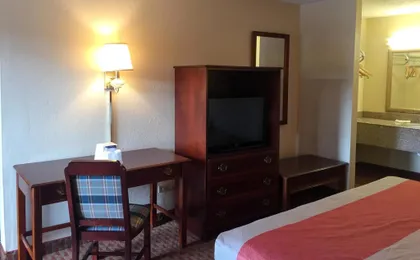 Knights Inn Opelika