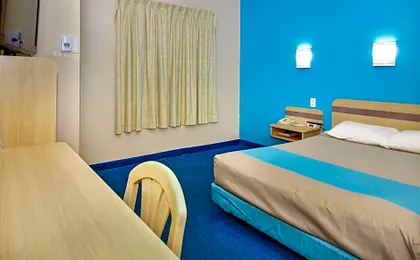 Motel 6 Peterborough, ON