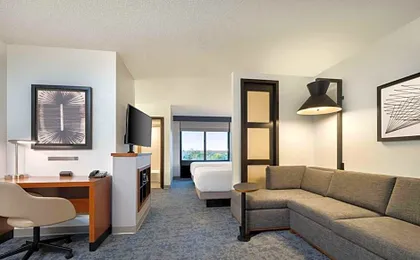 Hyatt Place Tampa Busch Gardens