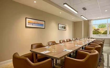 Wyndham Newport Hotel