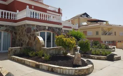 Casa Roja