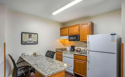 MainStay Suites Cedar Rapids North - Marion