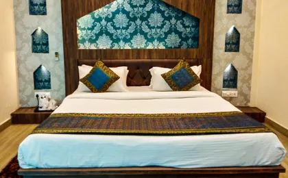Dwivedi Hotels Sri Omkar Palace