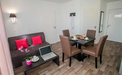 Guest room
