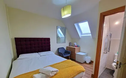 Hotel 65