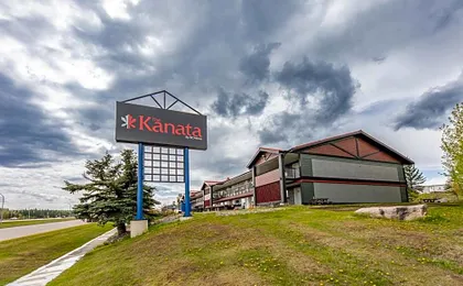 The Kanata by BCMInns - Hinton