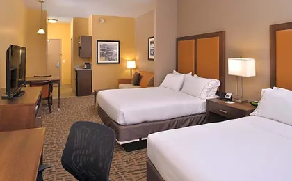 Holiday Inn Express & Suites Page Lake Powell Area By IHG